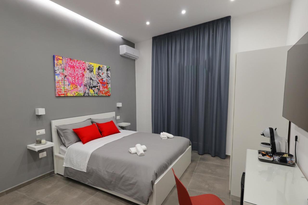 Napolitan Pop House Bed & Breakfast