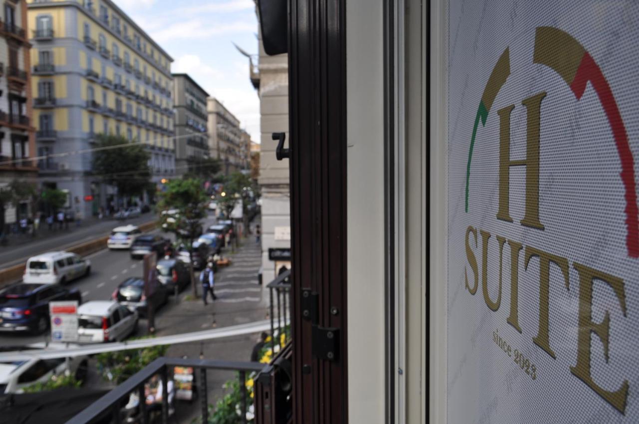 Hsuite