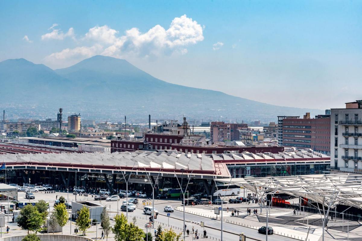 Apartment Piazza Garibaldi 39 Naples