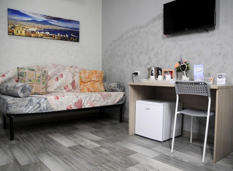Viva 2* Naples