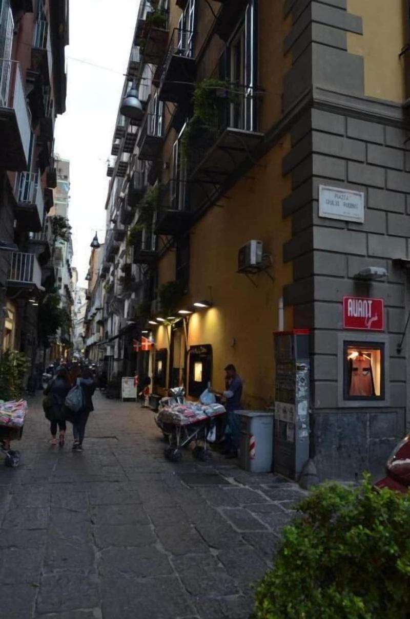 Bed & Breakfast La Movida Naples