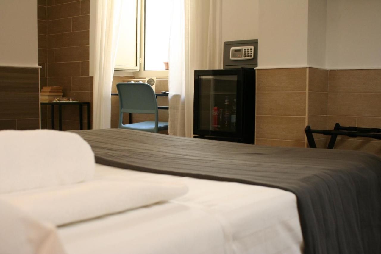 Hotel H22