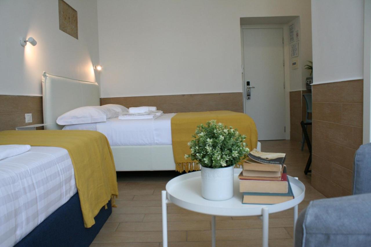 H22 Hotel