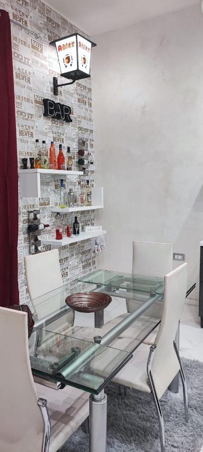 Layla Chic Naples