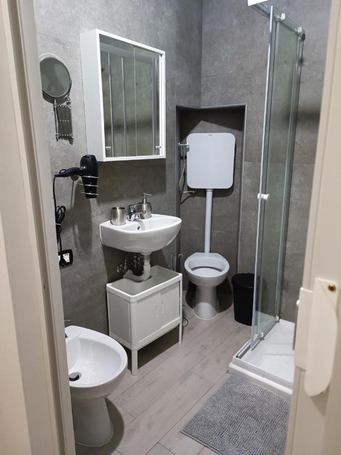Espy Apartment *
