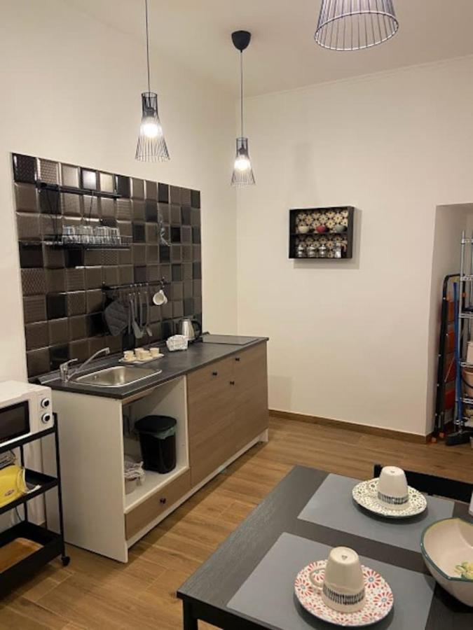 Apartment Art Center *