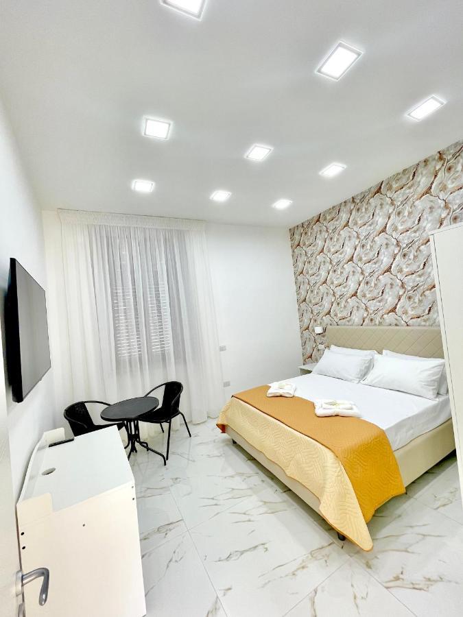 Raffy House Bed & Breakfast Naples