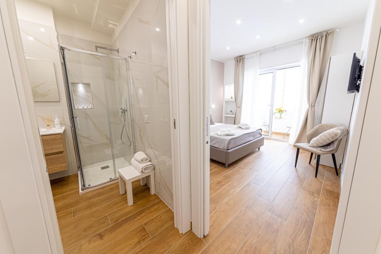 Bed & Breakfast White Gold