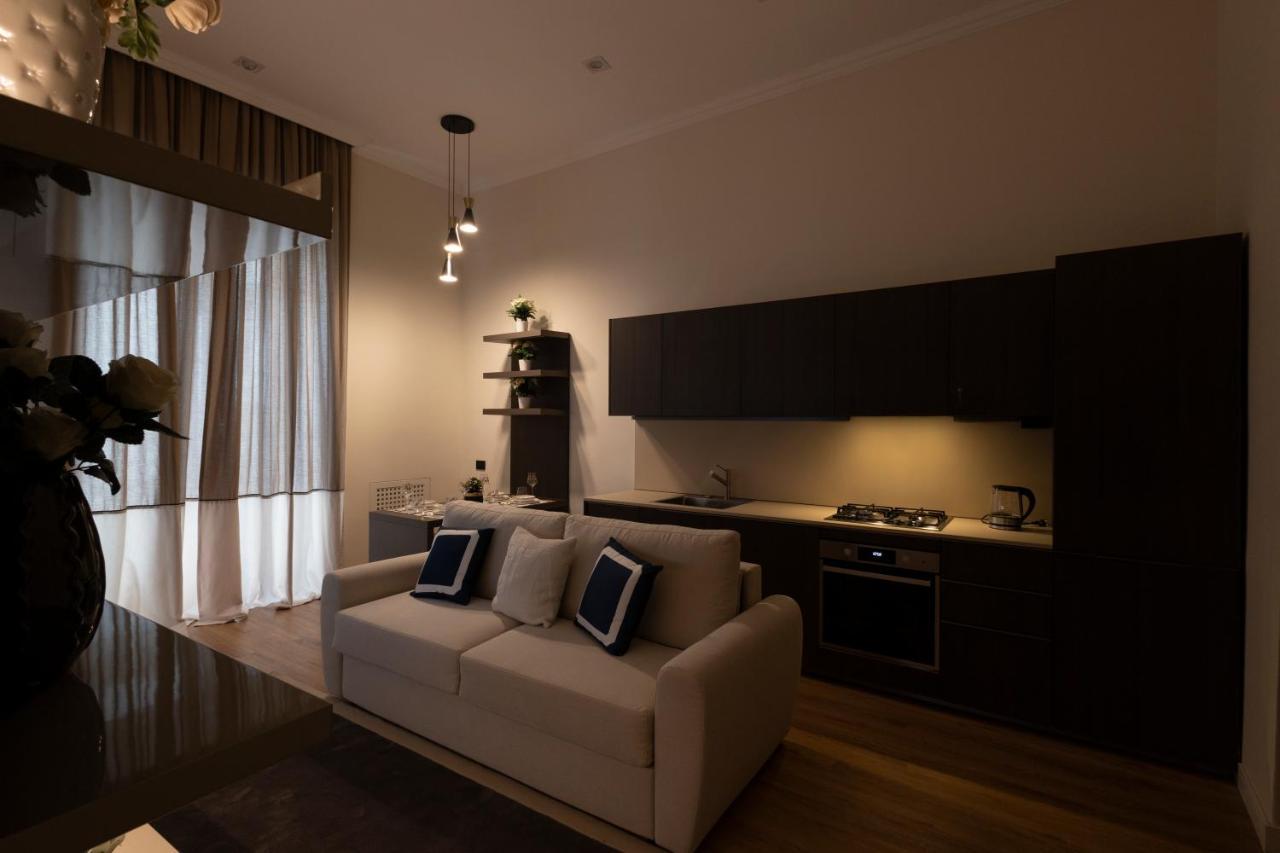 Luxury And Exclusive Bovio Square House Apartment Naples