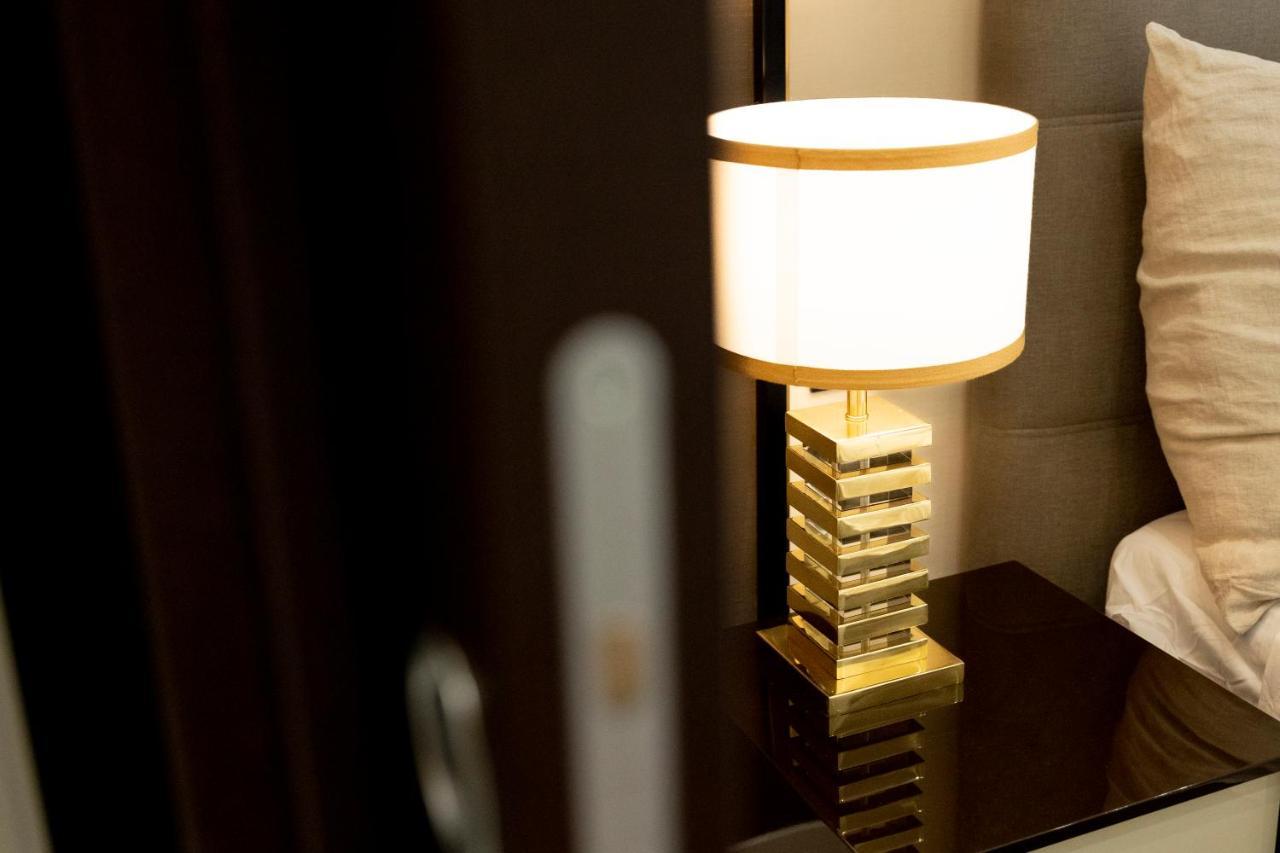 Apartment Luxury And Exclusive Bovio Square House