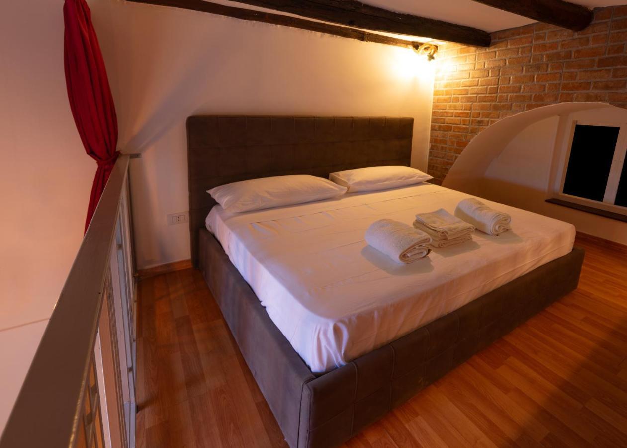 Il Borgo Naples