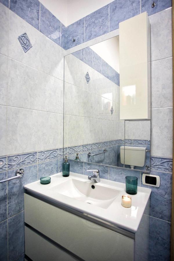 Apartment Casa Pelusa: Near Maradona Murales Naples