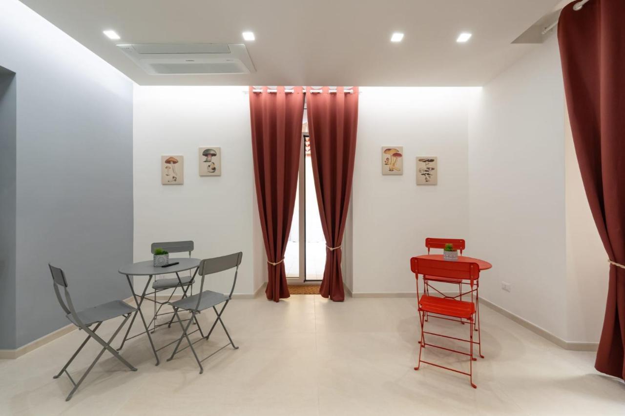 Maison Naples