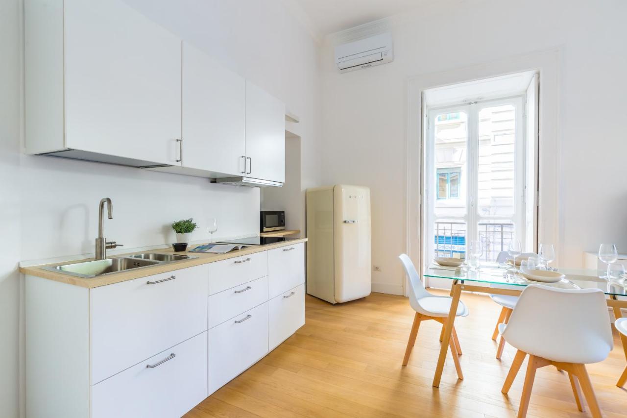 Piazza Amedeo Stylish By Wonderful Italy Apartment Naples