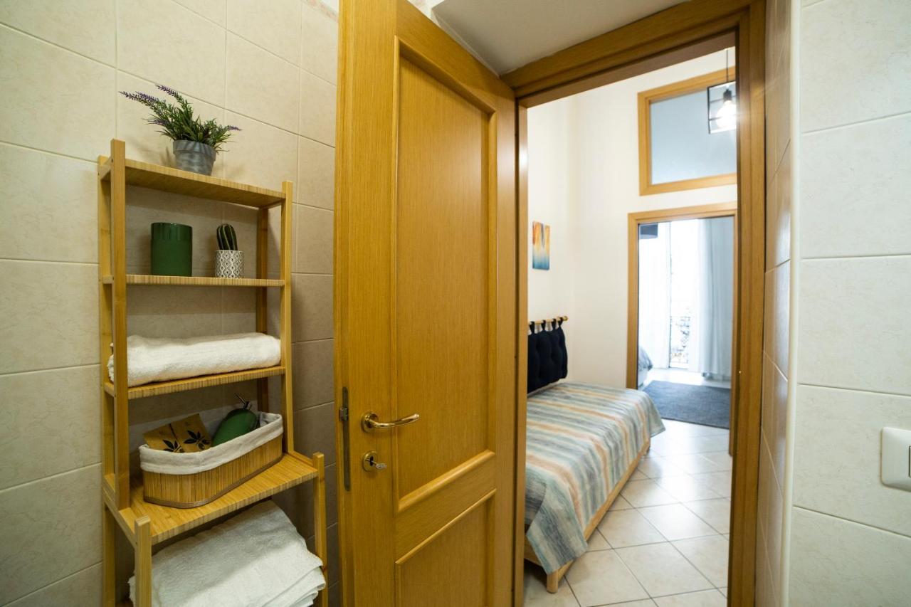 Bnb Al Centro E Meglio, Naples