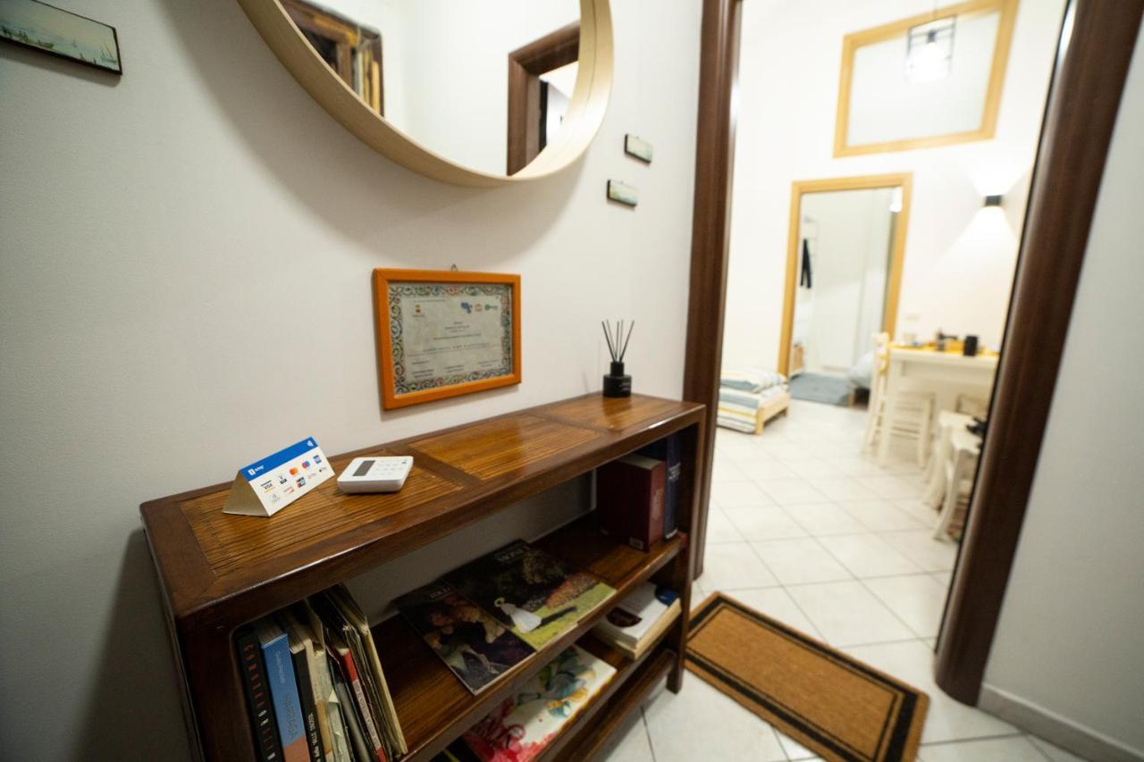 Bnb Al Centro E Meglio, Apartment Naples