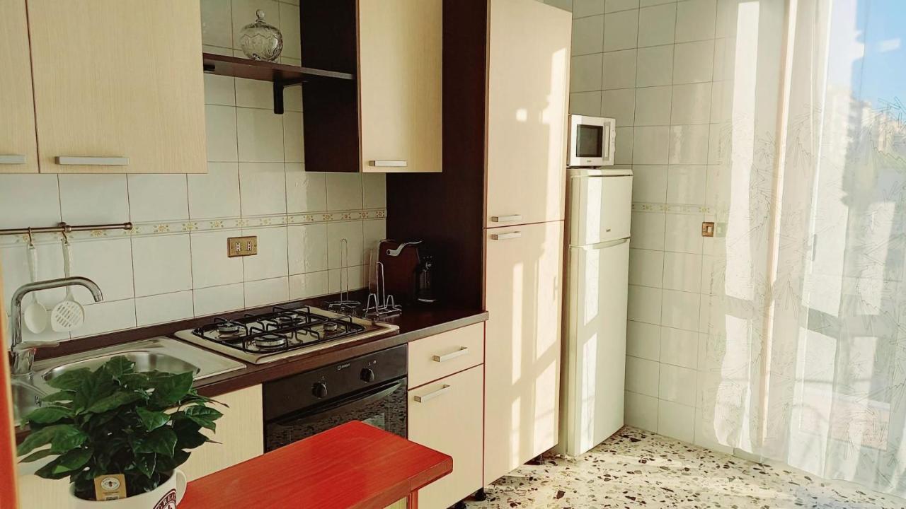 Lg House Apartment