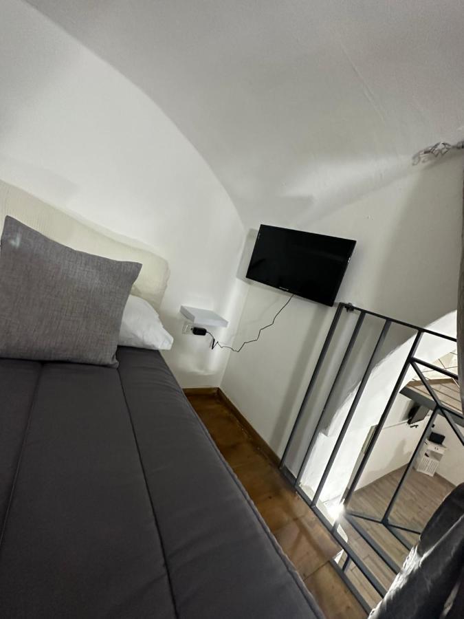 Aurora House * Naples