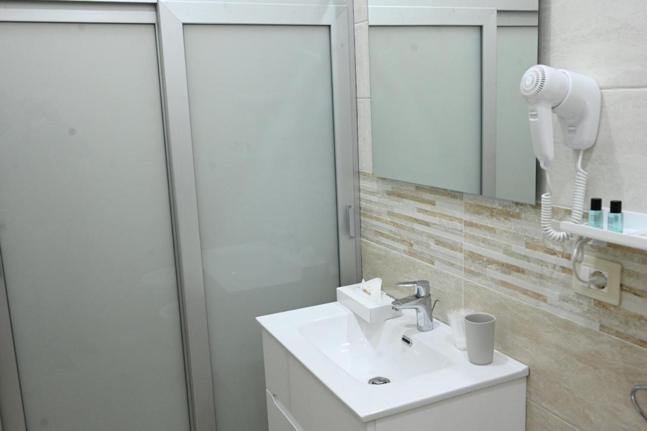 Solymar Naples