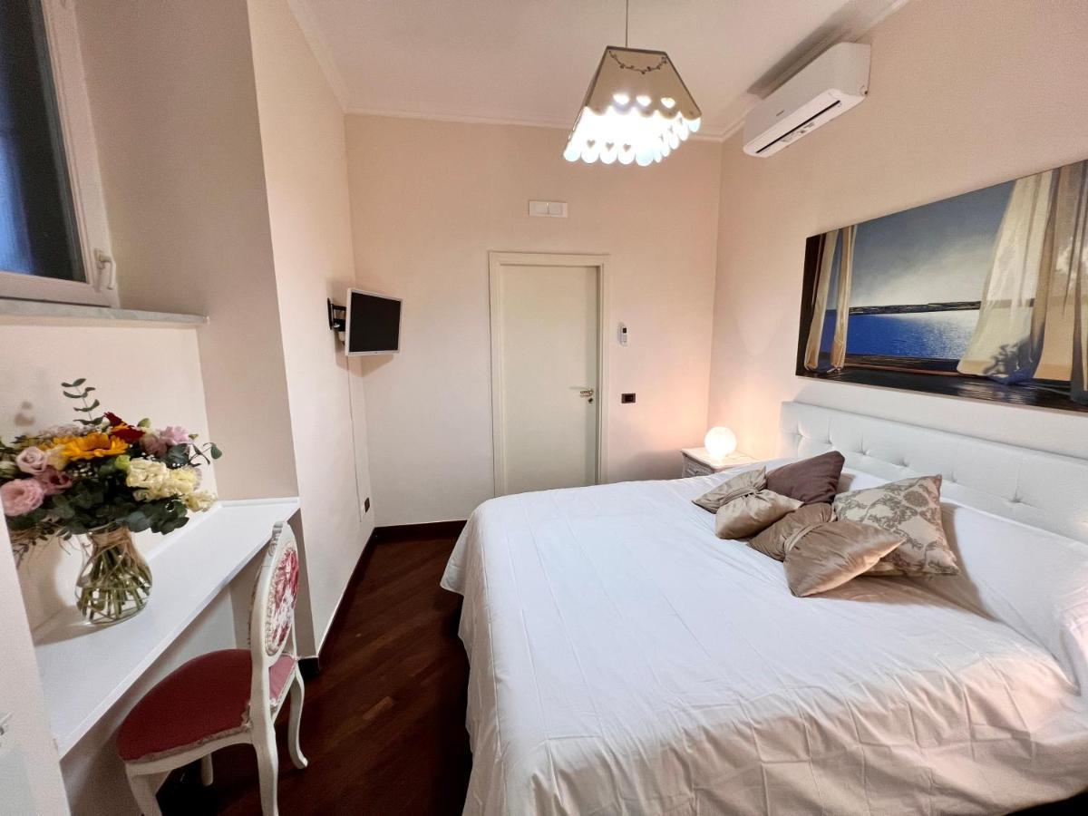 Domus Elena - Plebiscito Naples