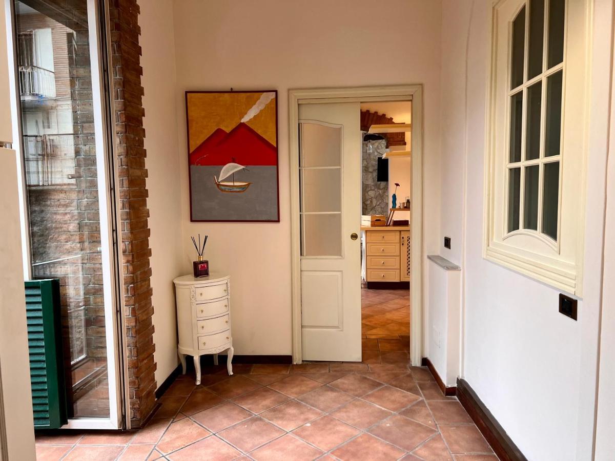 Apartment Domus Elena - Plebiscito Naples