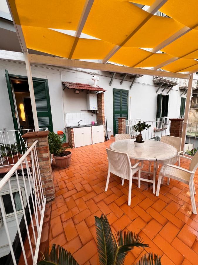 Domus Elena - Plebiscito * Naples