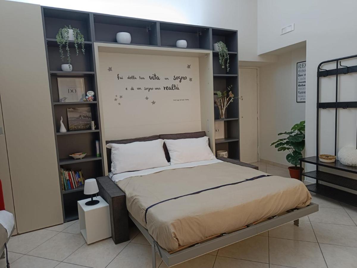 Domusmadre Naples