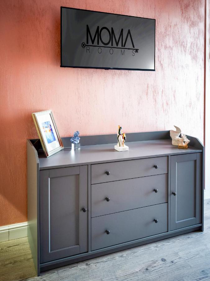 Momarooms