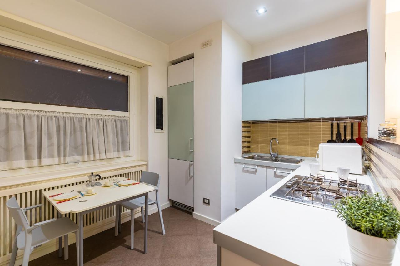 Apartment Stylish At Piazza Municipio By Wonderful Italy Naples