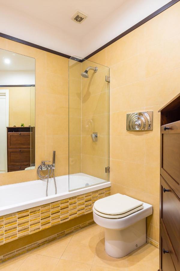Apartment Stylish At Piazza Municipio By Wonderful Italy