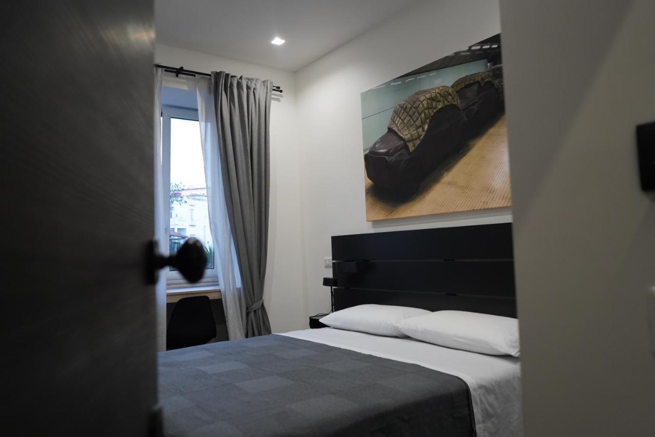 Bed & Breakfast Dimora Metro Santacroce Naples