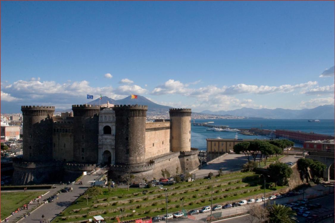 Aparthotel Gli Angioini Srl Naples