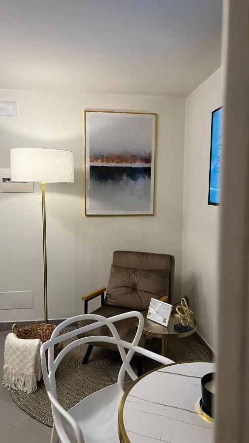 Aparthotel Palazzorefici Naples