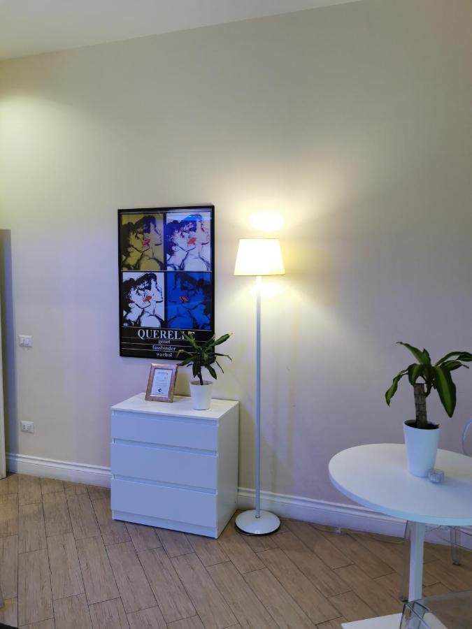 Dependance22 Chiaia Naples