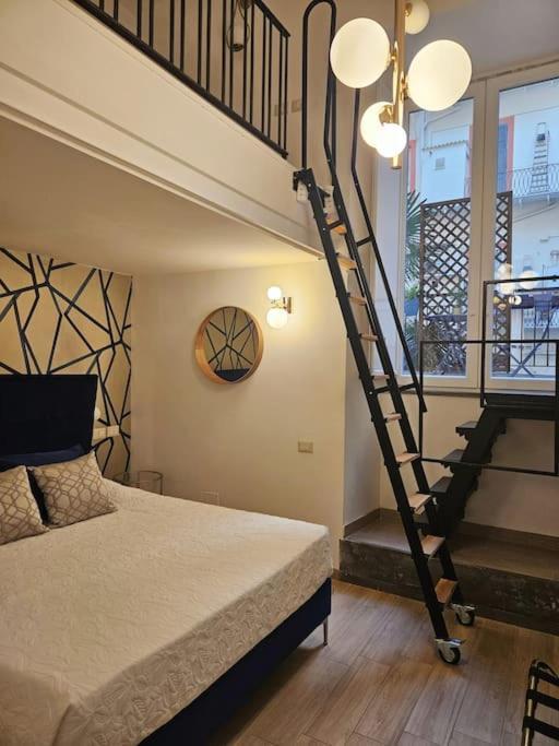 Apartment Daymoon House Vanvitelli, Naples