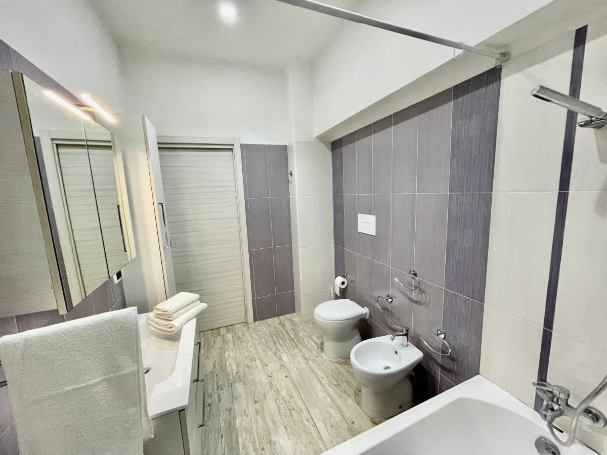 Airport Serenity Bed & Breakfast Naples