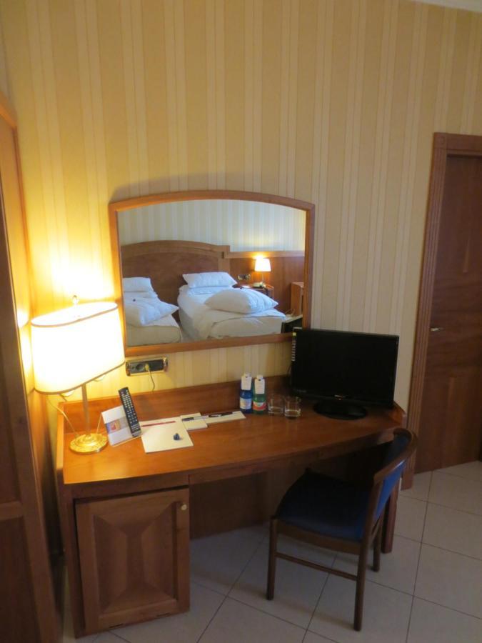 Joyfull Hotel 3*