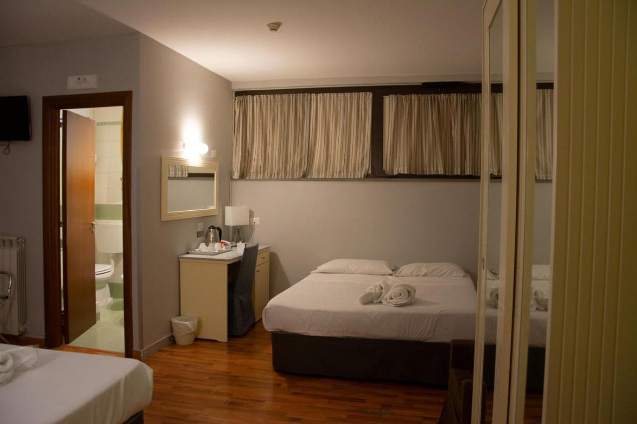 Capodichino International 4*