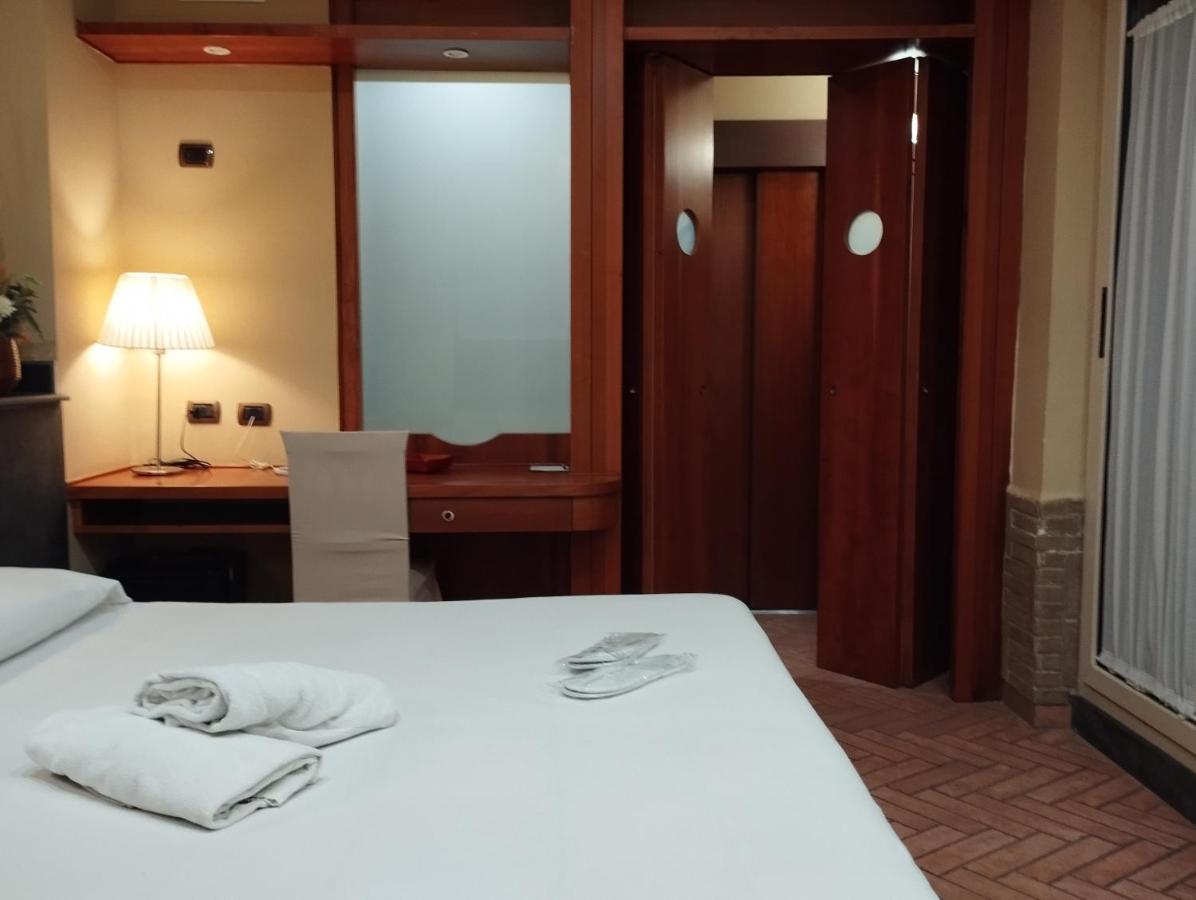 Hotel Ares