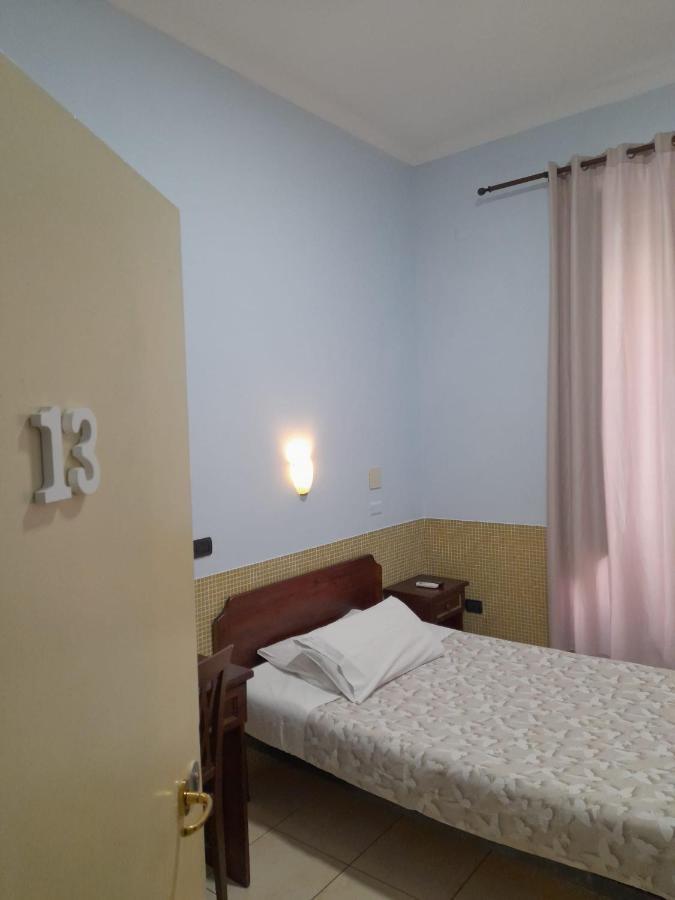 Hotel Vittorio Veneto Napoli 2*