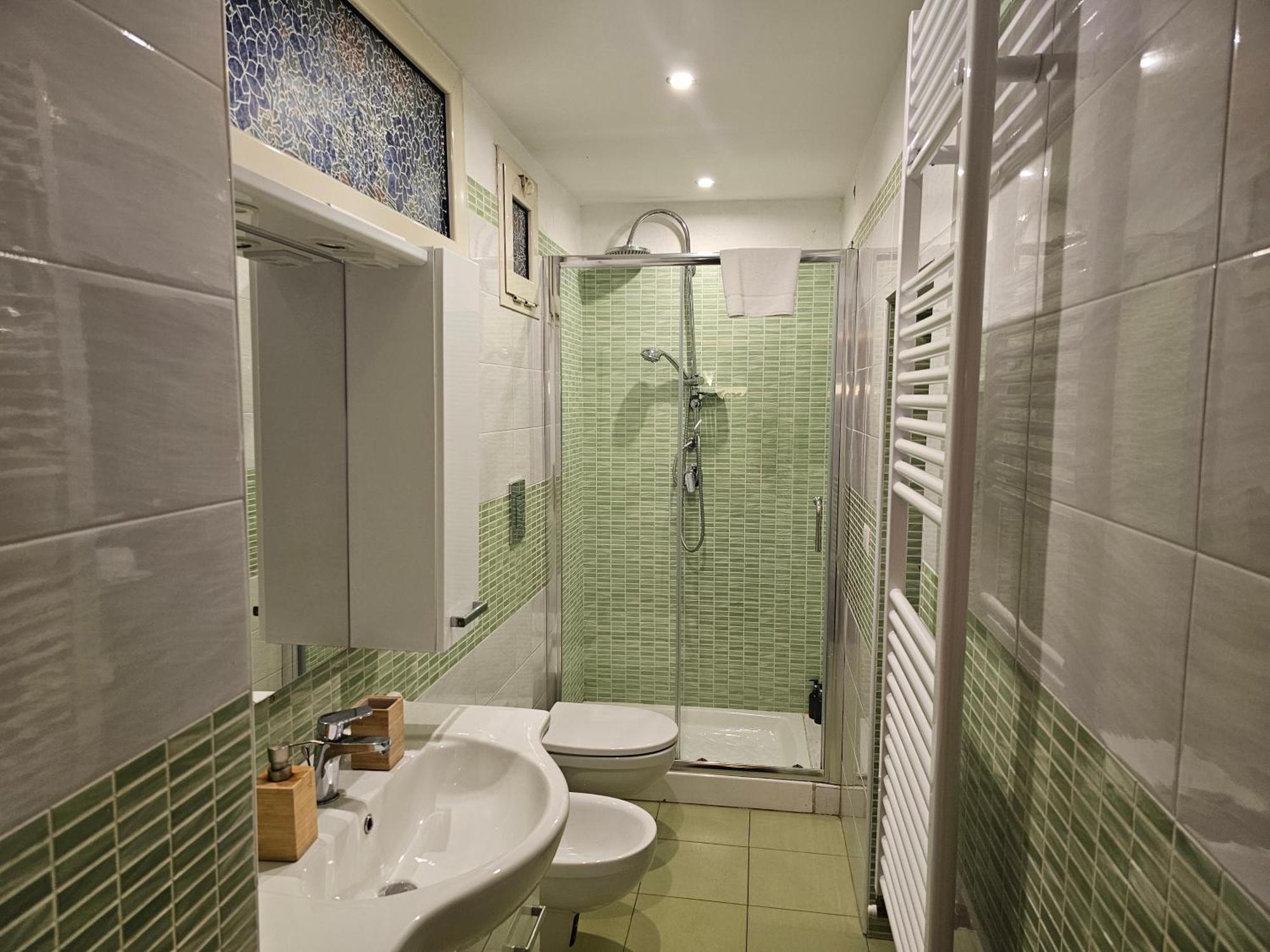 The Spanish Palace, Suites, Rooms, & Terraces 3*