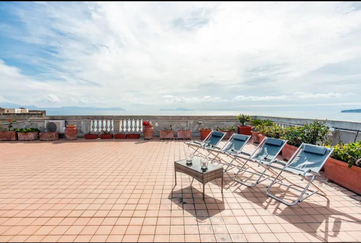 Apartment Rooftop In Front Of The Castle