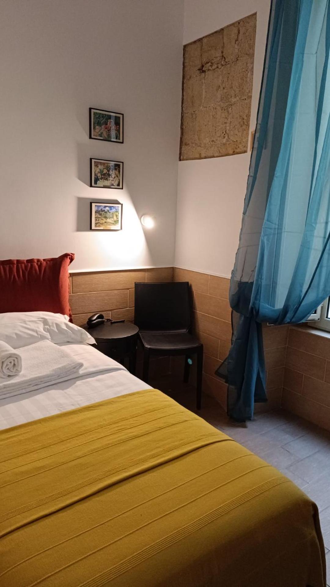 Hotel H22 3*