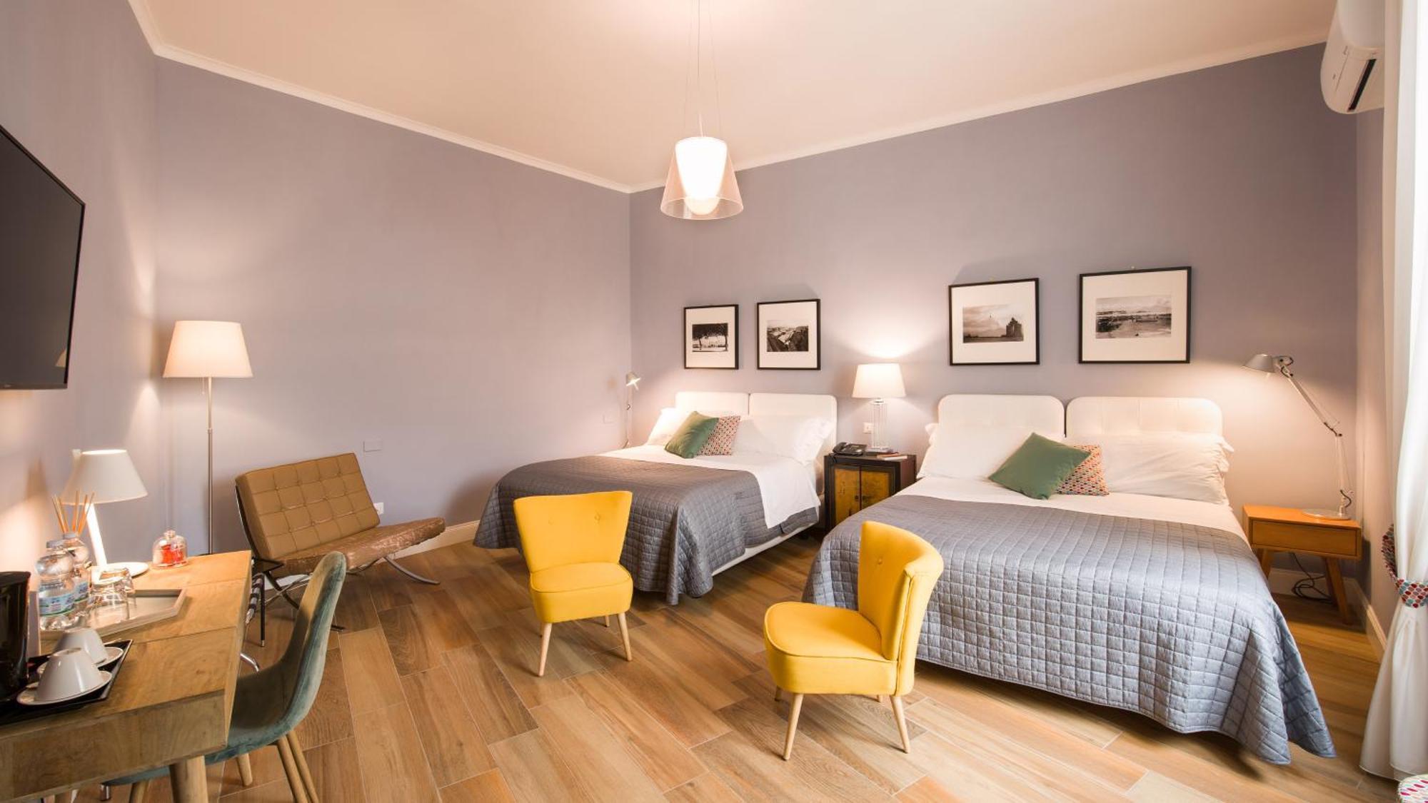 Santa Chiara Boutique Hotel 4*