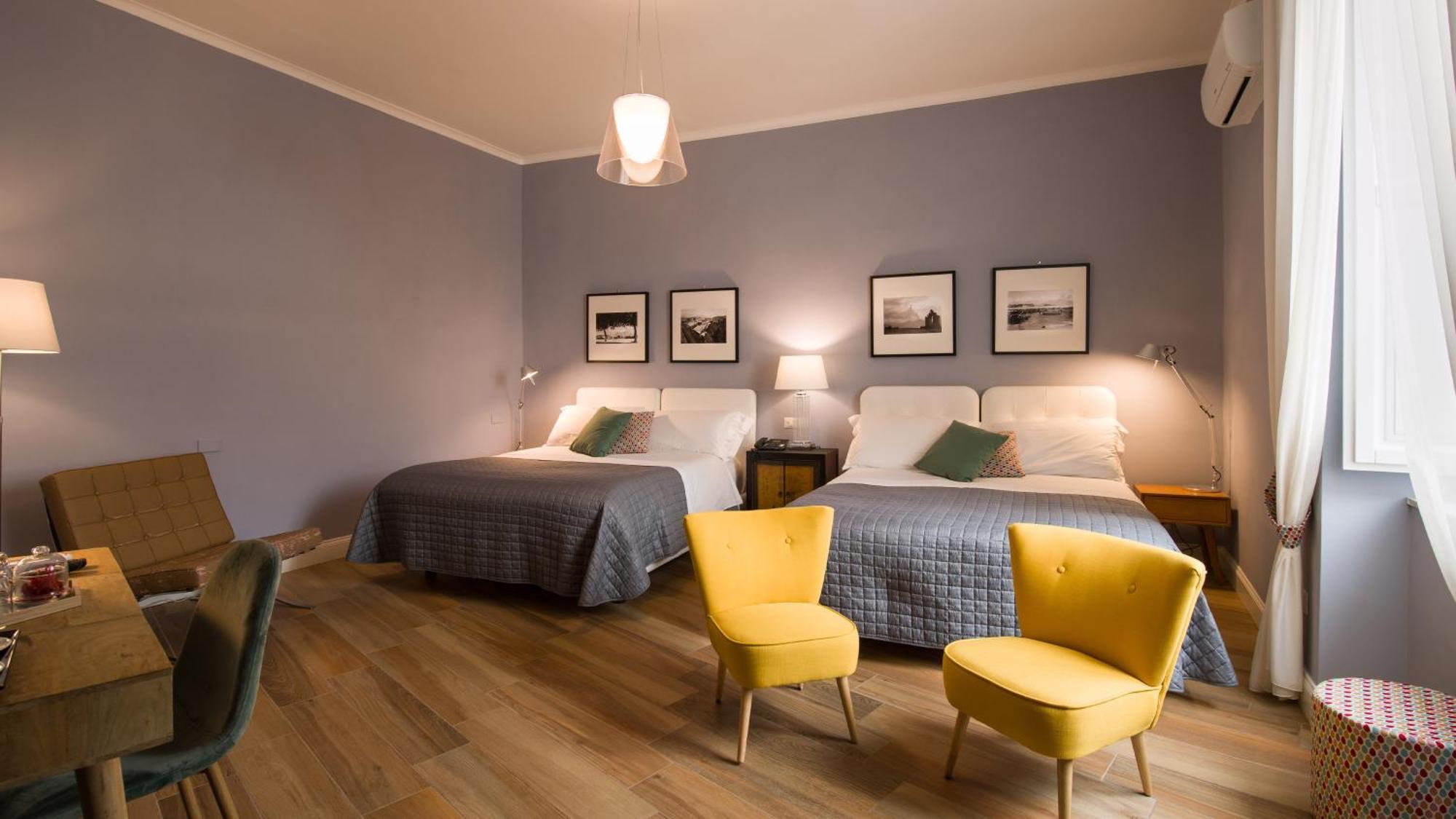 Santa Chiara Boutique 4* Naples