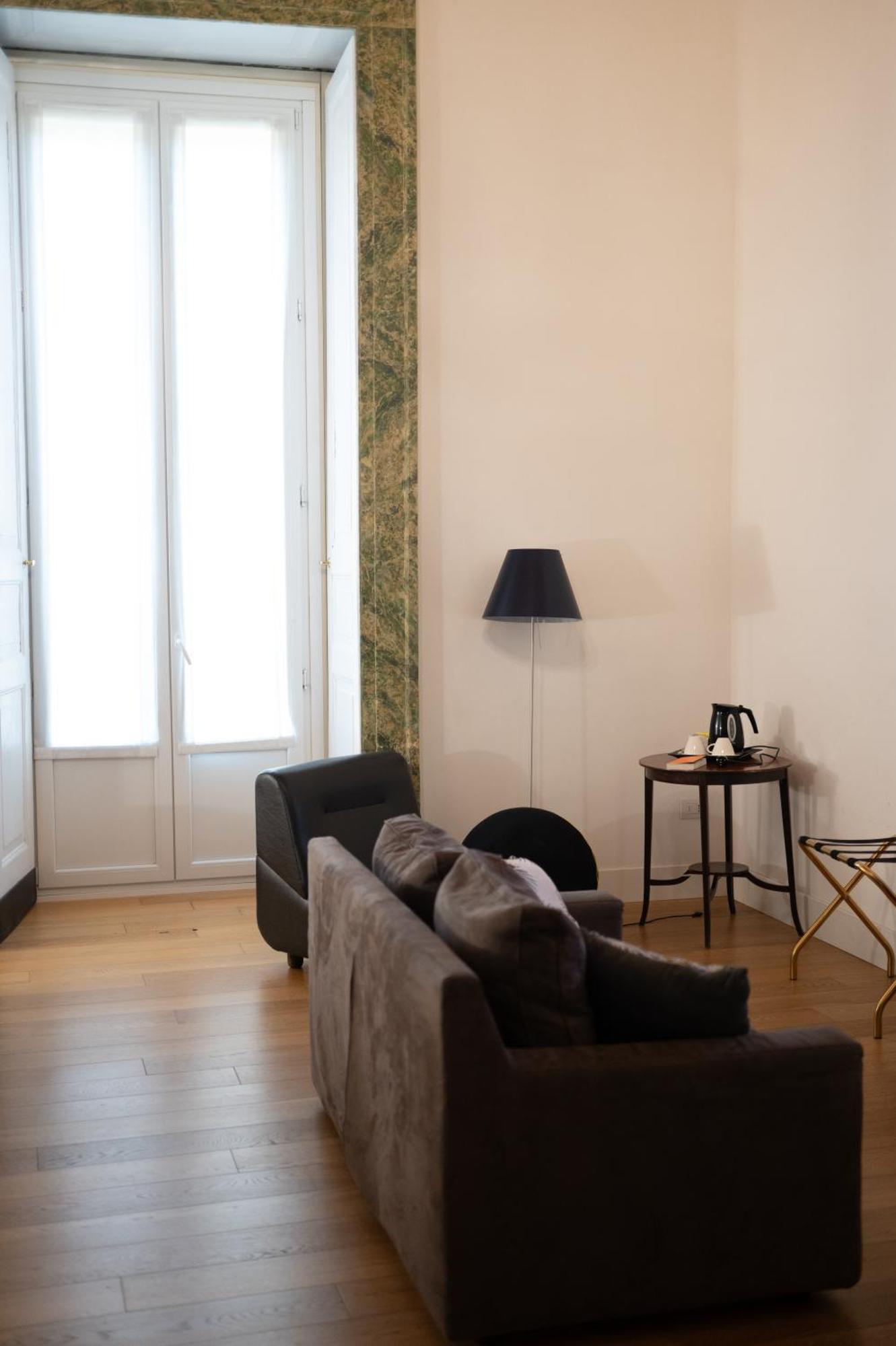 Santa Chiara Boutique Hotel 4*