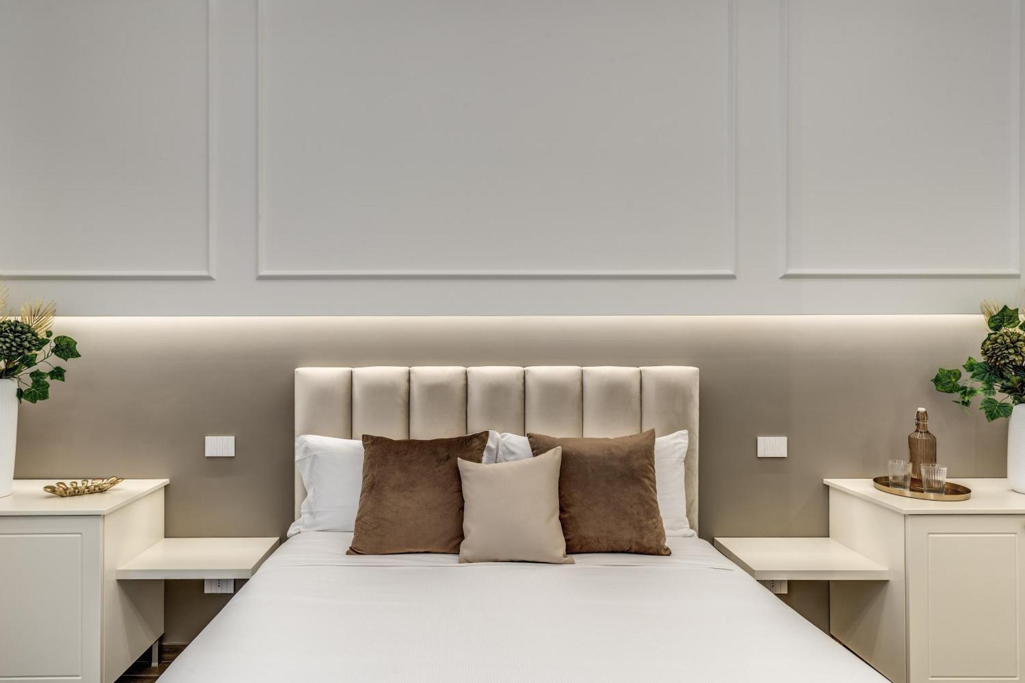Atarooms Naples