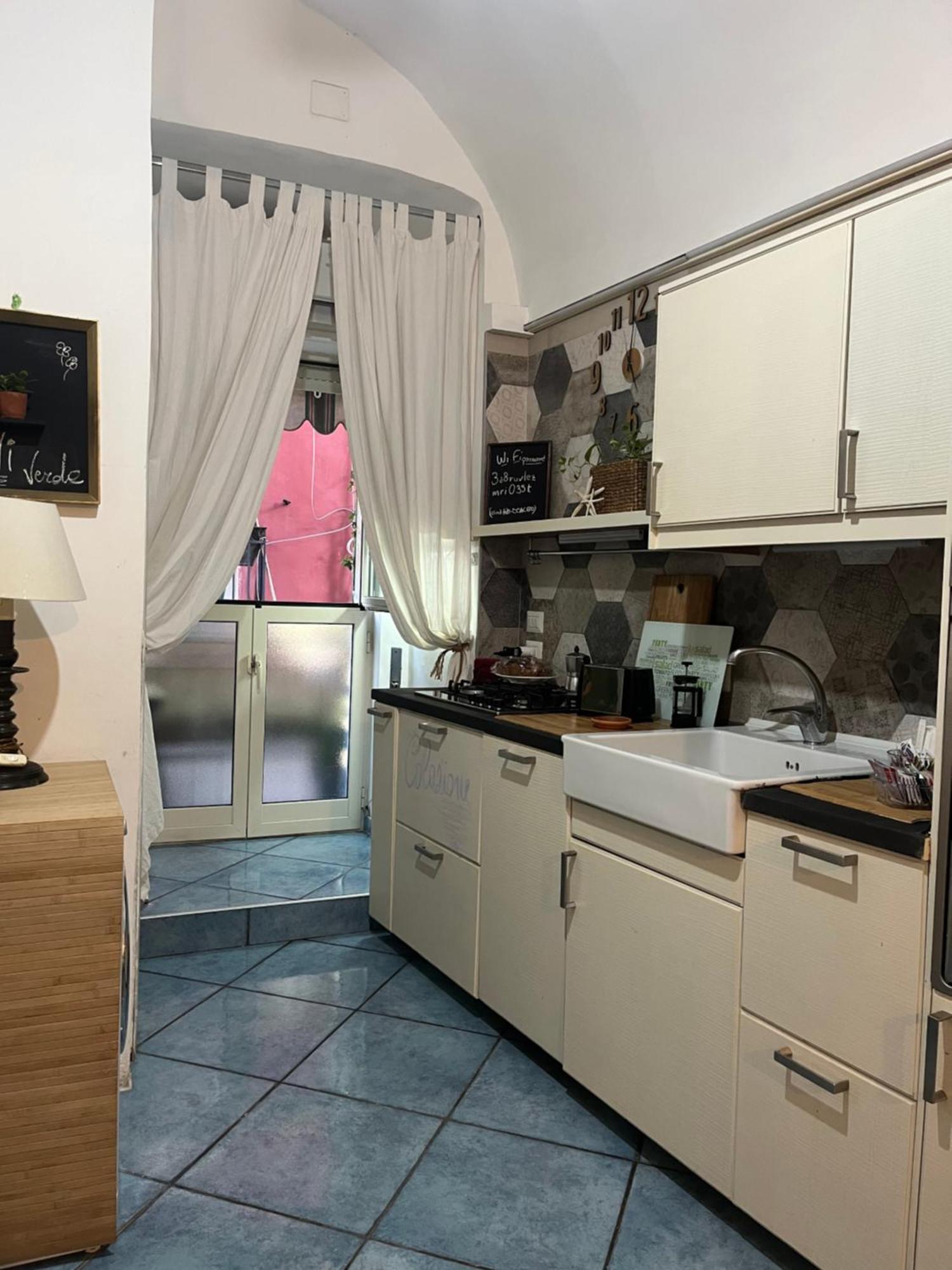 Mari Mari Apartment Naples