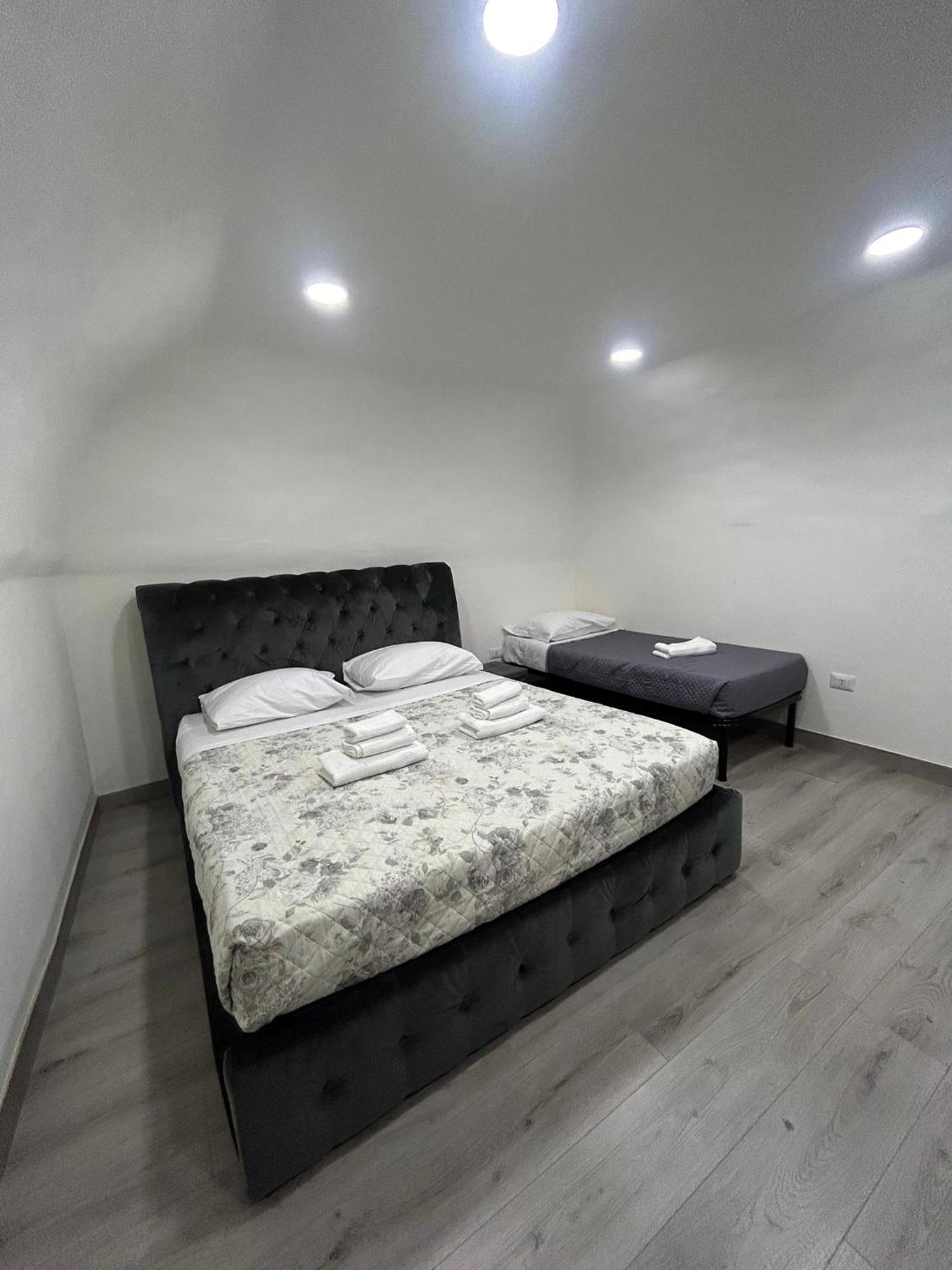Valentino Luxury Apartment Naples
