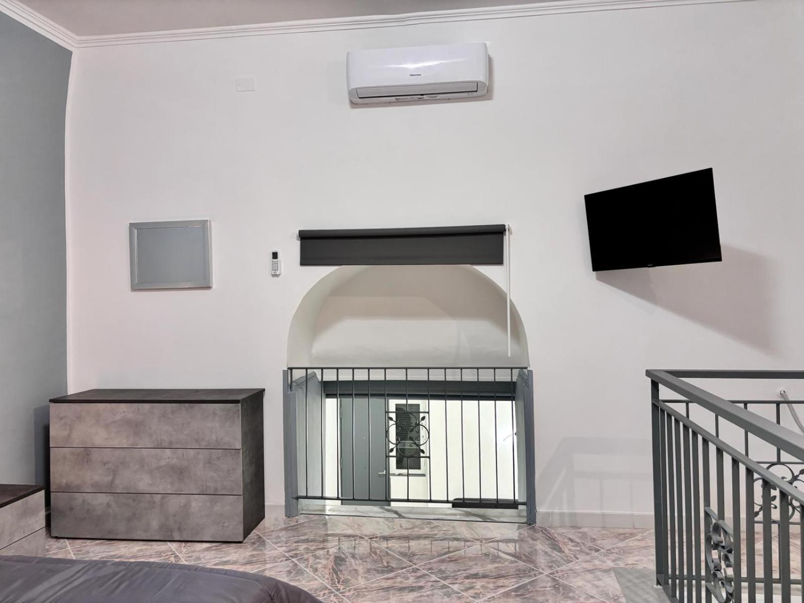 Di Napoli's Apartment
